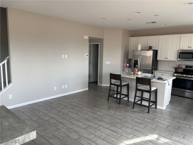 10205 Starlit Canyon Court, Las Vegas, NV 89141