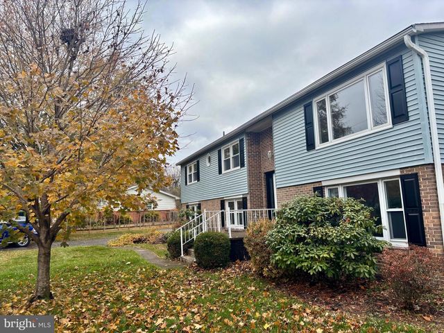 19 HEMLOCK DRIVE, Mechanicsburg, PA 17055