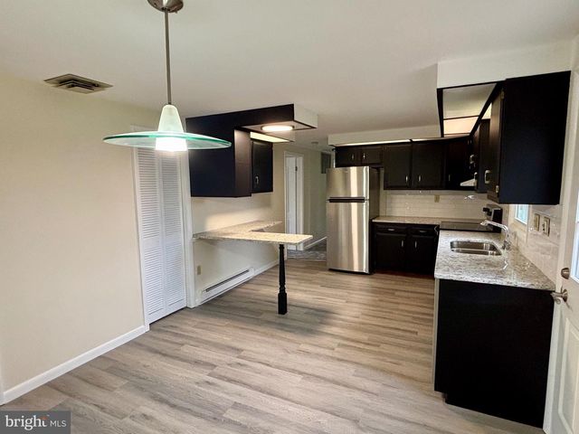 19 HEMLOCK DRIVE, Mechanicsburg, PA 17055