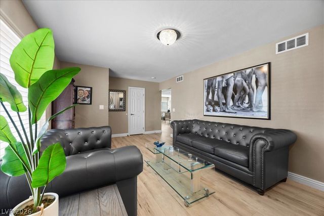 7205 Fenway Avenue, Las Vegas, NV 89147