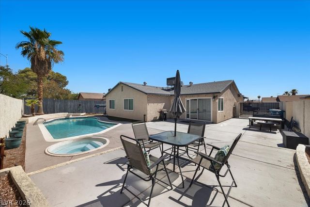 7205 Fenway Avenue, Las Vegas, NV 89147