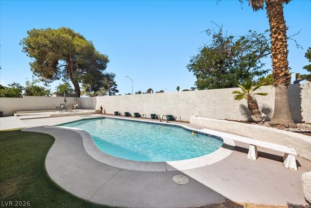 7205 Fenway Avenue, Las Vegas, NV 89147