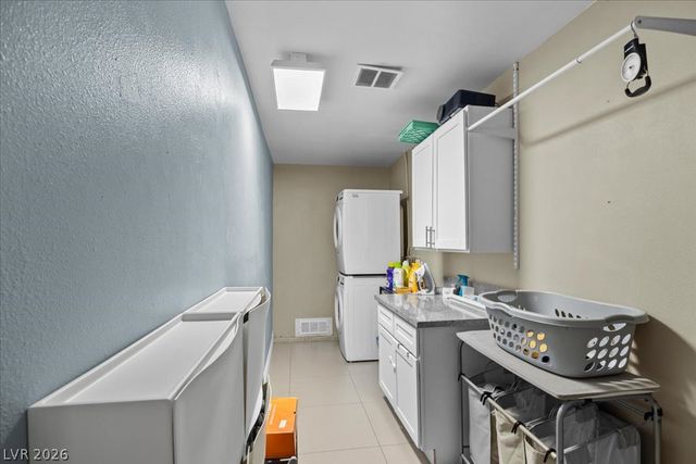 7205 Fenway Avenue, Las Vegas, NV 89147