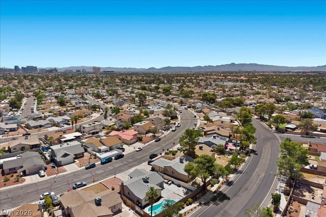 7205 Fenway Avenue, Las Vegas, NV 89147