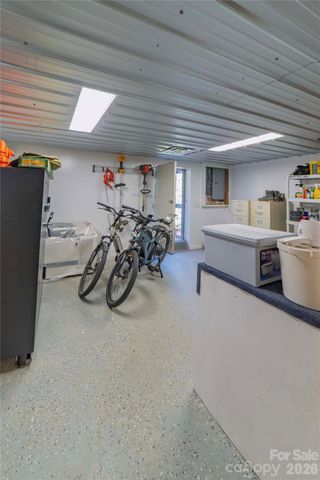 369 Deals Gap Road, Robbinsville, NC 28771