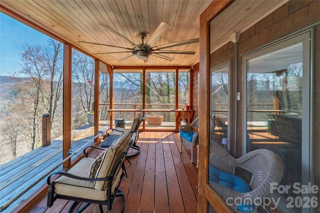 369 Deals Gap Road, Robbinsville, NC 28771