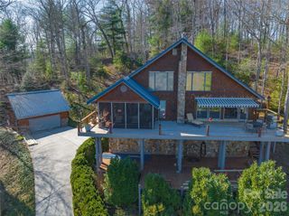 369 Deals Gap Road, Robbinsville, NC 28771