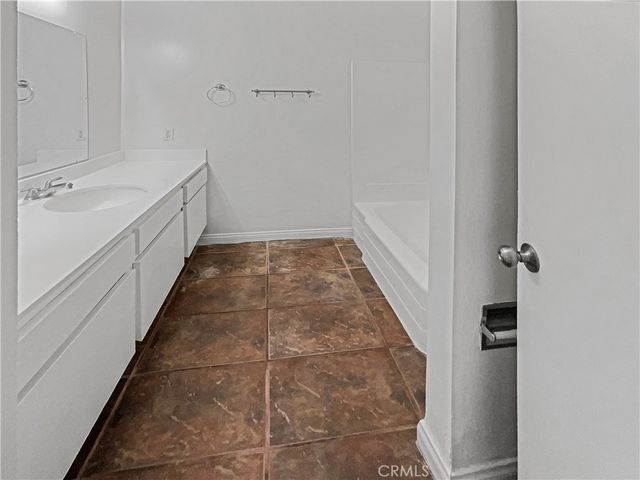 8800 Cedros 209, Panorama City, CA 91402