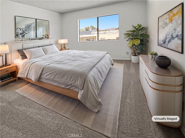 8800 Cedros 209, Panorama City, CA 91402