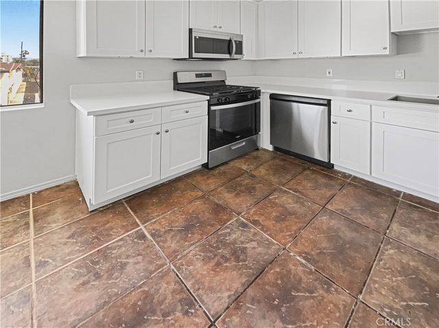 8800 Cedros 209, Panorama City, CA 91402