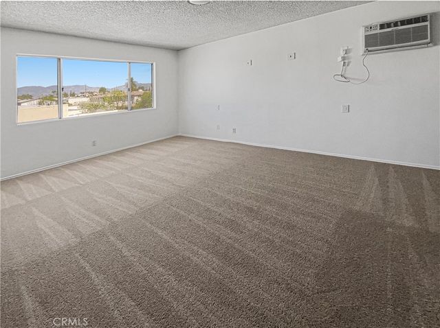 8800 Cedros 209, Panorama City, CA 91402