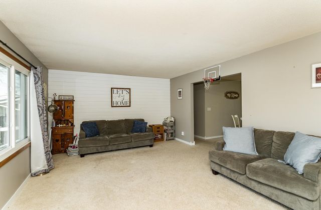 306 4th Avenue NE, Byron, MN 55920