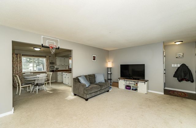 306 4th Avenue NE, Byron, MN 55920