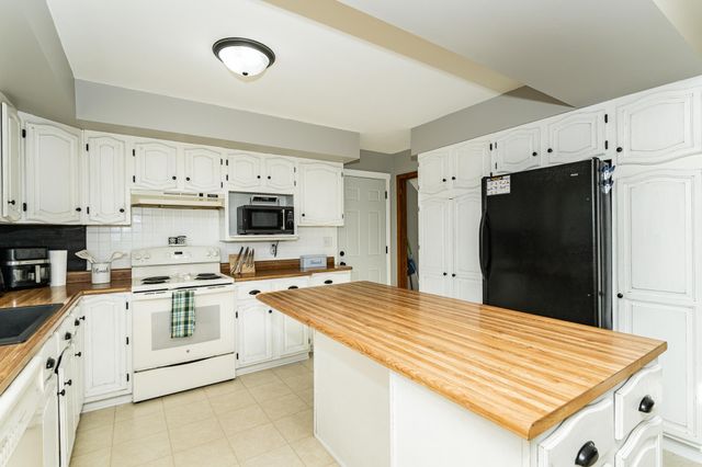 306 4th Avenue NE, Byron, MN 55920