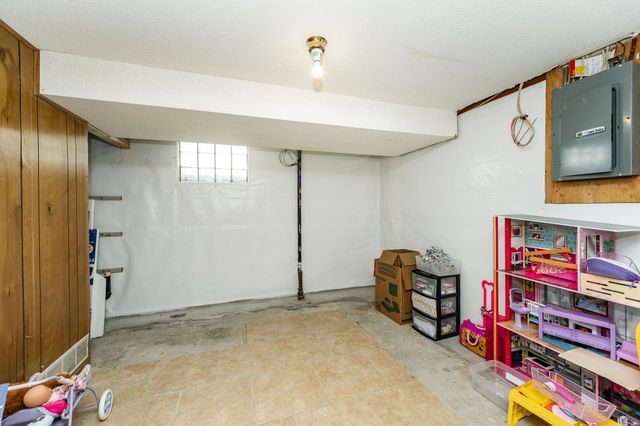 306 4th Avenue NE, Byron, MN 55920