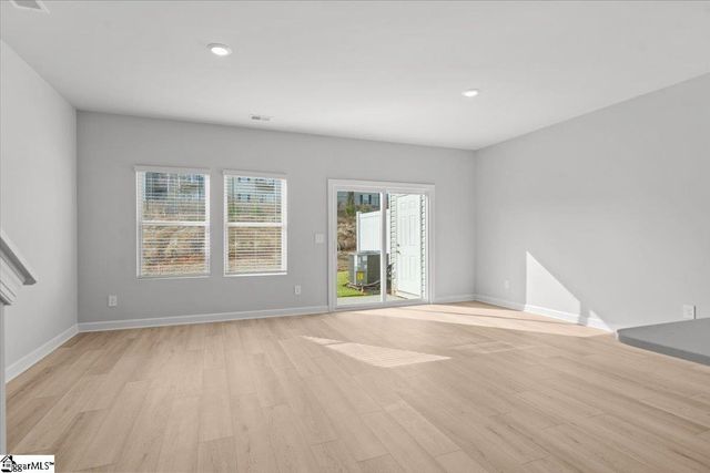 402 Blissful Court, Taylors, SC 29687