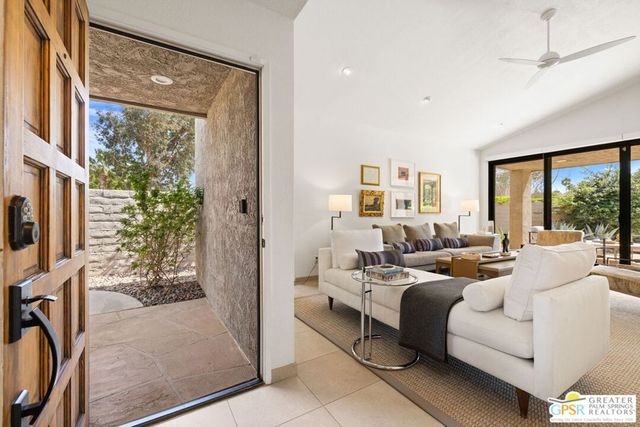 997 N Sundance Circle, Palm Springs, CA 92262