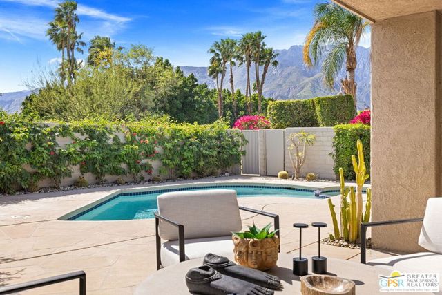 997 N Sundance Circle, Palm Springs, CA 92262