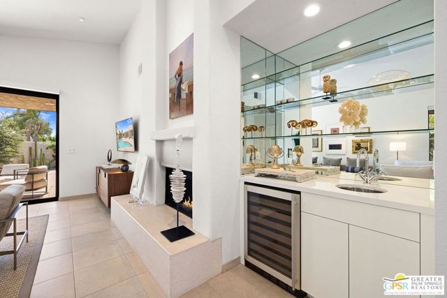 997 N Sundance Circle, Palm Springs, CA 92262