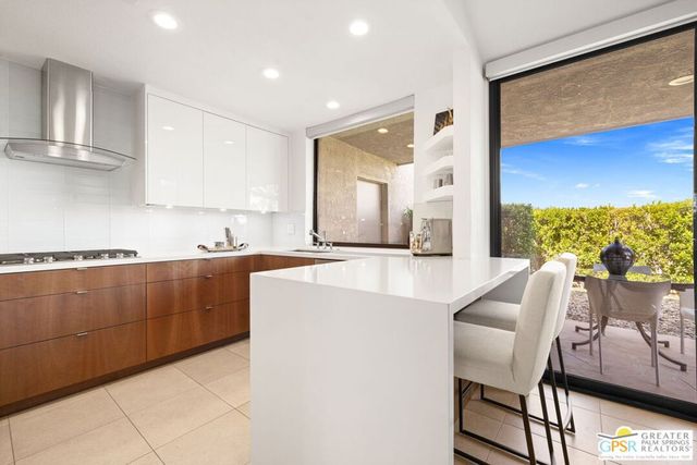 997 N Sundance Circle, Palm Springs, CA 92262