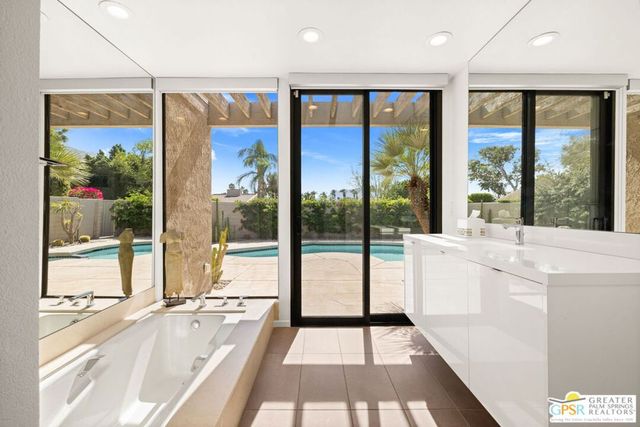 997 N Sundance Circle, Palm Springs, CA 92262