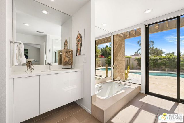 997 N Sundance Circle, Palm Springs, CA 92262