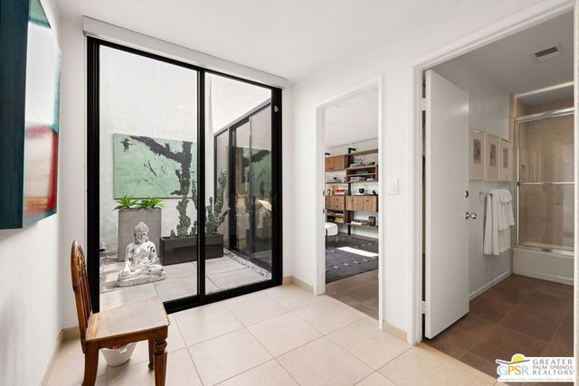 997 N Sundance Circle, Palm Springs, CA 92262