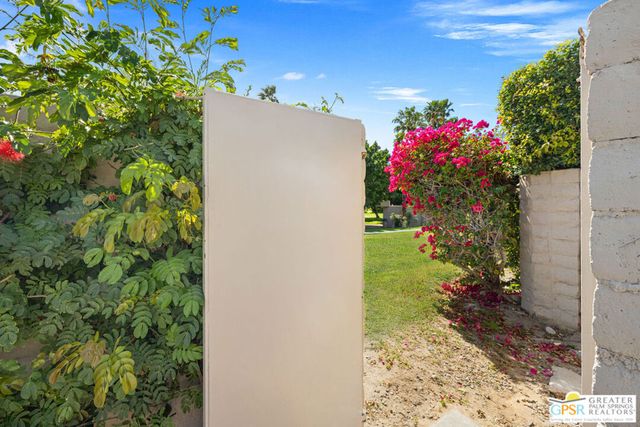 997 N Sundance Circle, Palm Springs, CA 92262