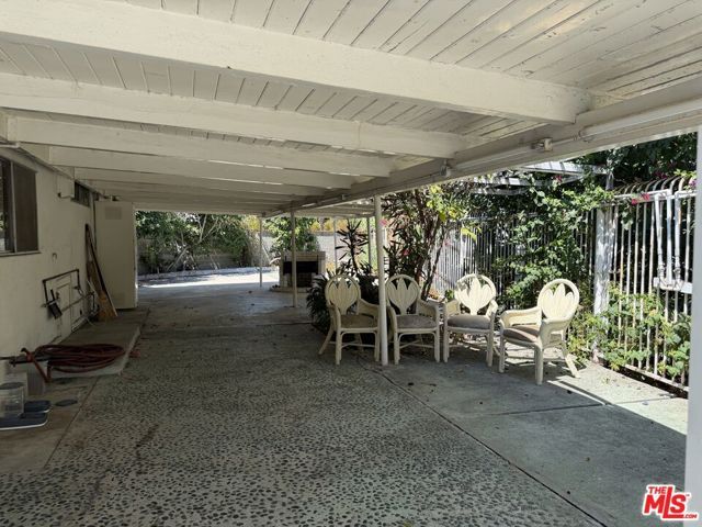6417 Wystone Avenue, Los Angeles, CA 91335