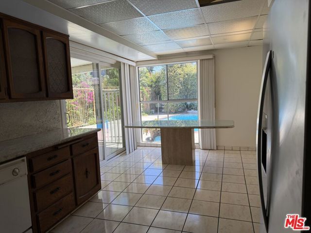 6417 Wystone Avenue, Los Angeles, CA 91335