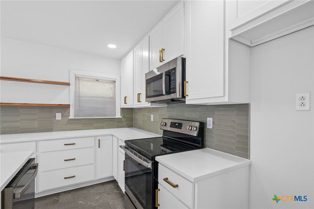 1110 Buena Vista Avenue, Victoria, TX 77901