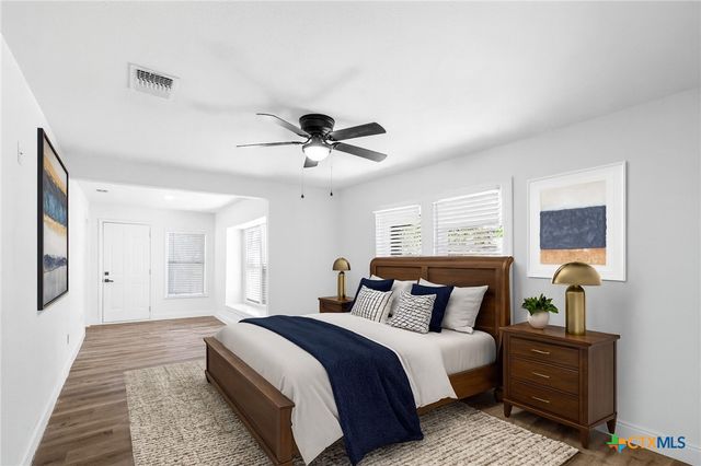 1110 Buena Vista Avenue, Victoria, TX 77901