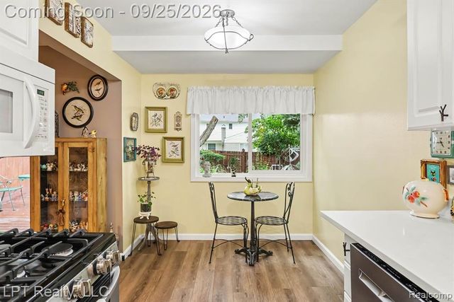 3222 Woodland Avenue, Royal Oak, MI 48073