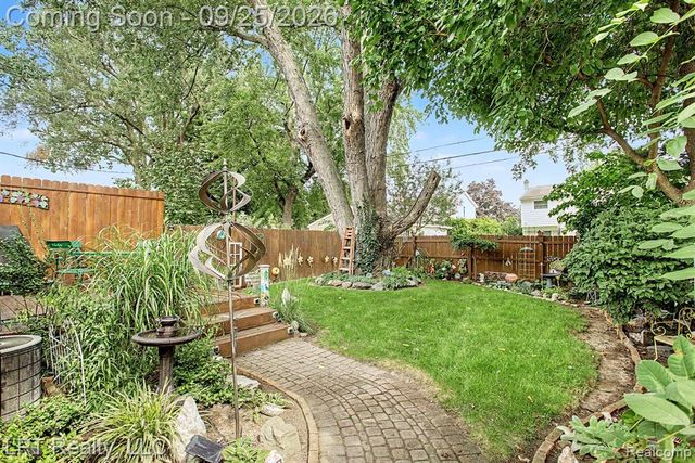 3222 Woodland Avenue, Royal Oak, MI 48073