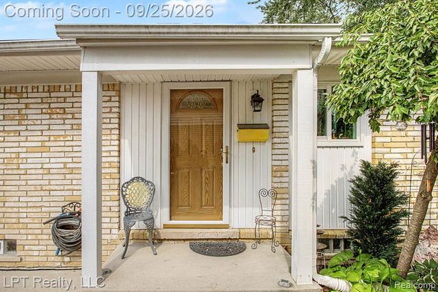 3222 Woodland Avenue, Royal Oak, MI 48073
