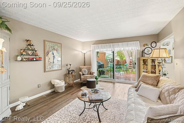 3222 Woodland Avenue, Royal Oak, MI 48073