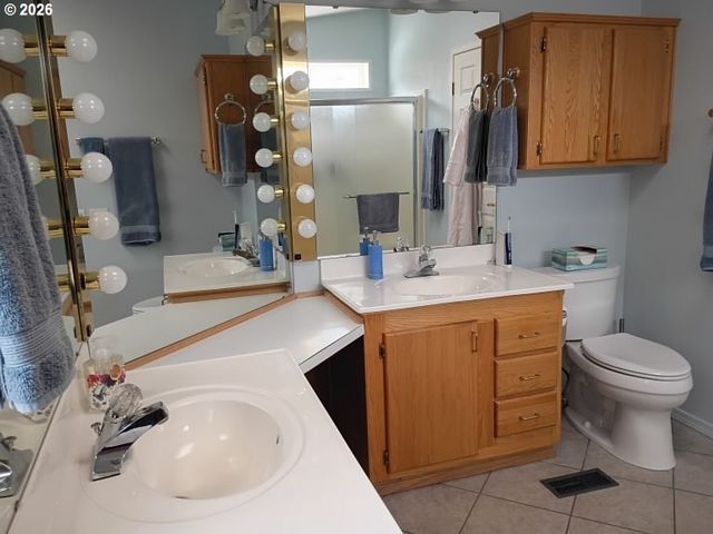 2490 BLUE BOY Ln, Eugene, OR 97404