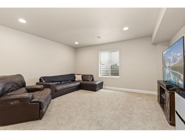 1513 Chokeberry St, Berthoud, CO 80513