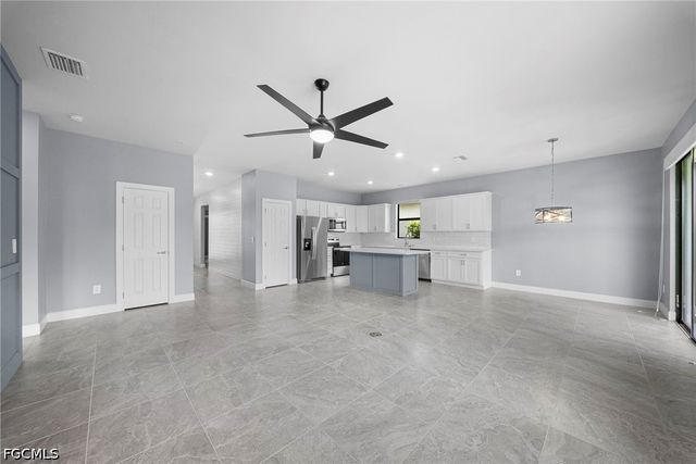 3685 E hampton CIR, Alva, FL 33920
