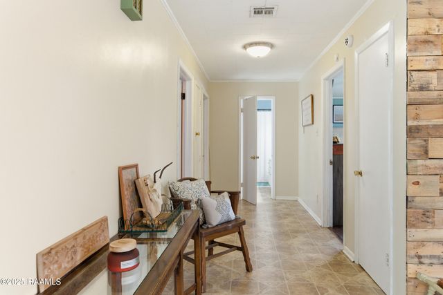 227 Brick Street, Breaux Bridge, LA 70517