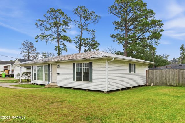 227 Brick Street, Breaux Bridge, LA 70517