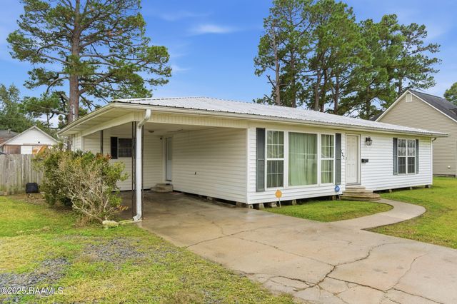 227 Brick Street, Breaux Bridge, LA 70517