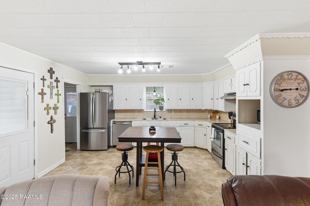 227 Brick Street, Breaux Bridge, LA 70517