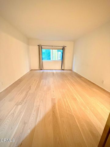 1811 Manning 201, Los Angeles, CA 90025
