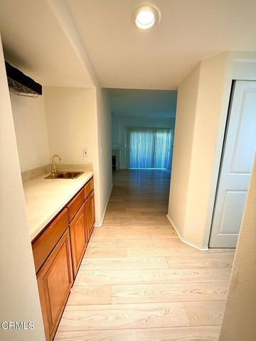 1811 Manning 201, Los Angeles, CA 90025