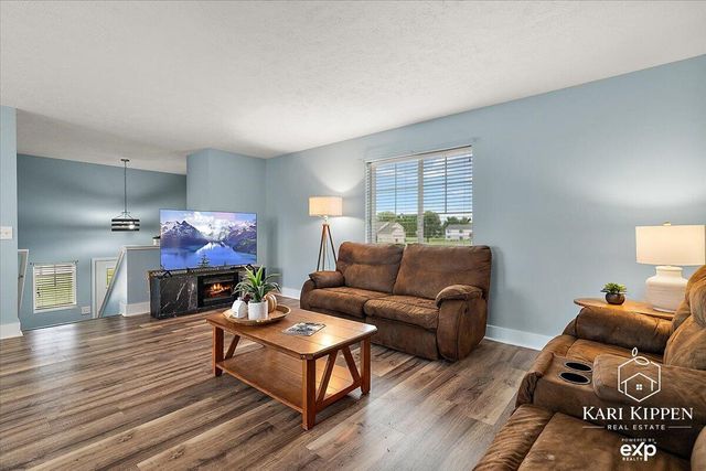 1698 Trent Ridge Court, Cedar Springs, MI 49319