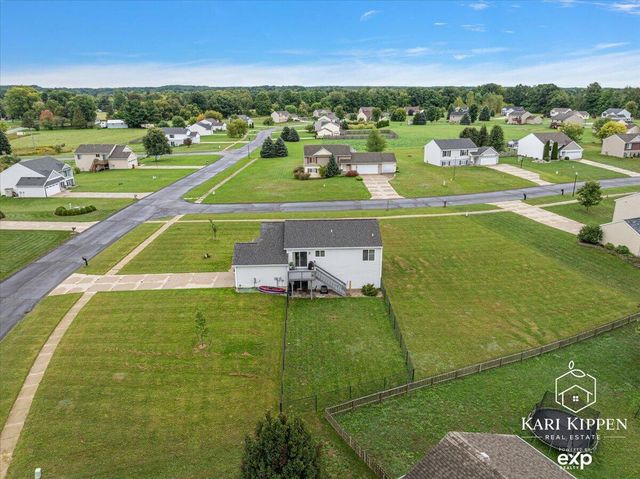 1698 Trent Ridge Court, Cedar Springs, MI 49319