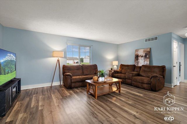 1698 Trent Ridge Court, Cedar Springs, MI 49319