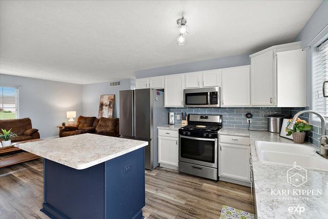 1698 Trent Ridge Court, Cedar Springs, MI 49319