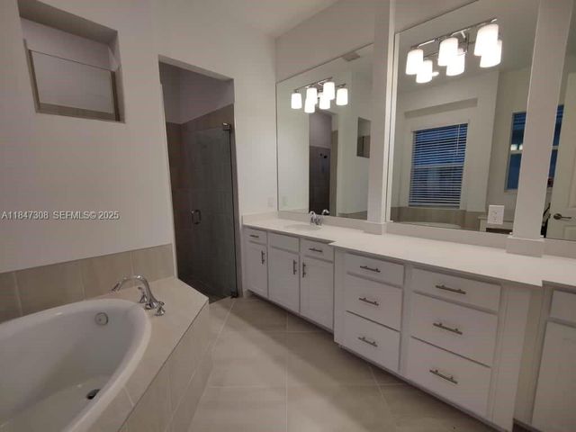 5508 W Whistling Straights CT 508, Ave Maria, FL 34142